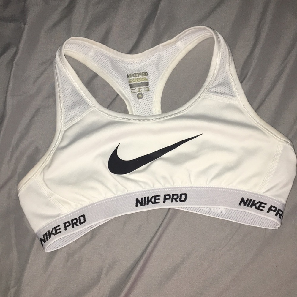 white nike pro sport bra